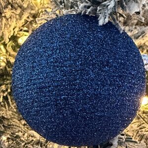 Meet your Posher, Nadia lia